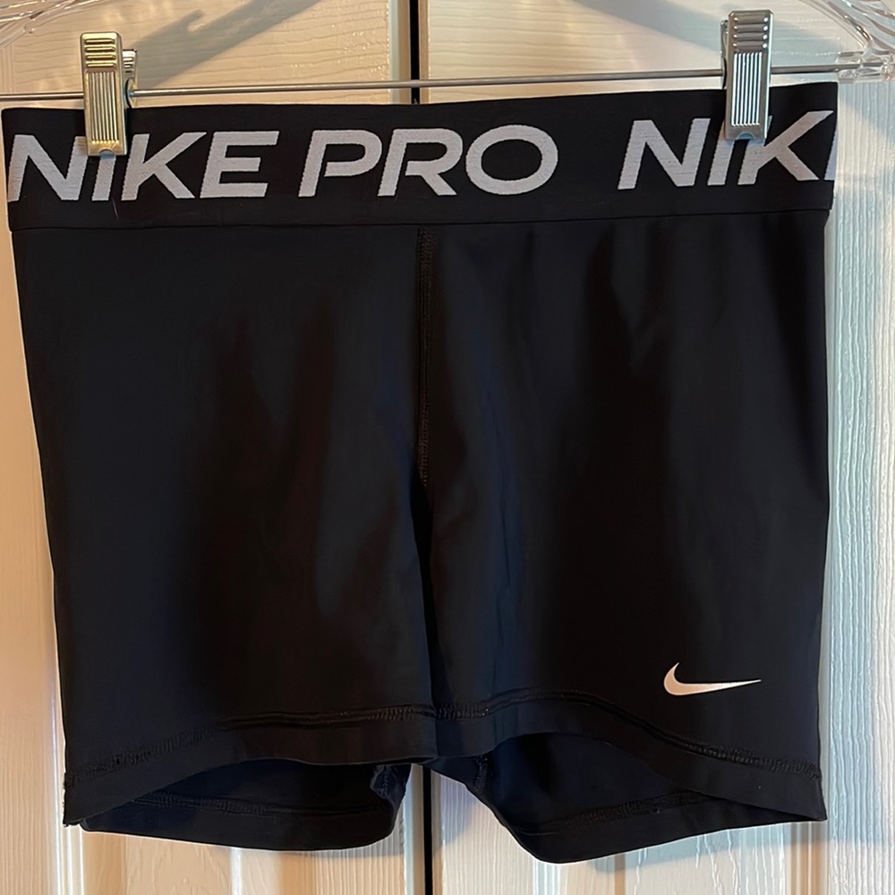 Nike Pro Women’s Shorts